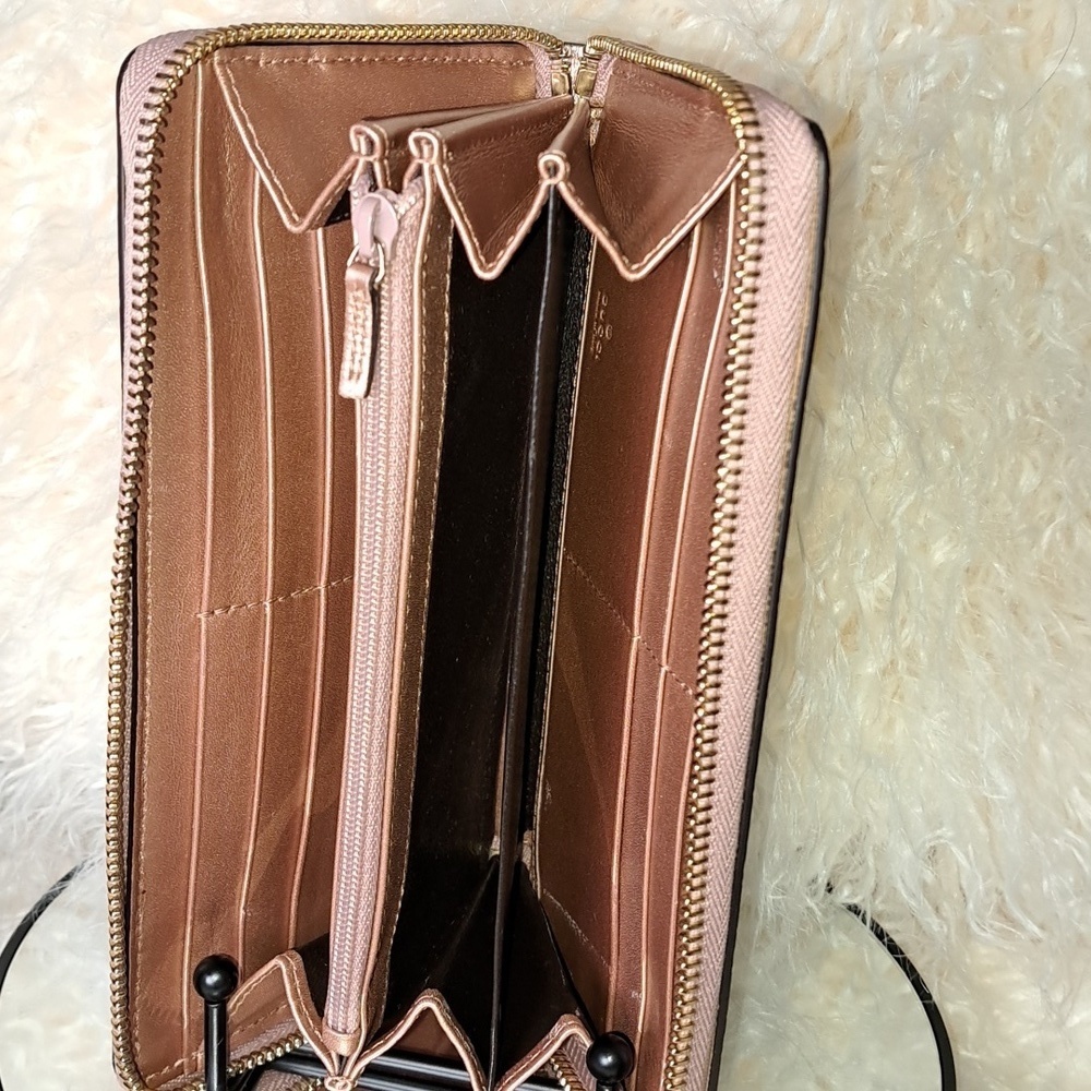 Gucci Micro Guccissima Bow Wallet EUC - Picture 12 of 17